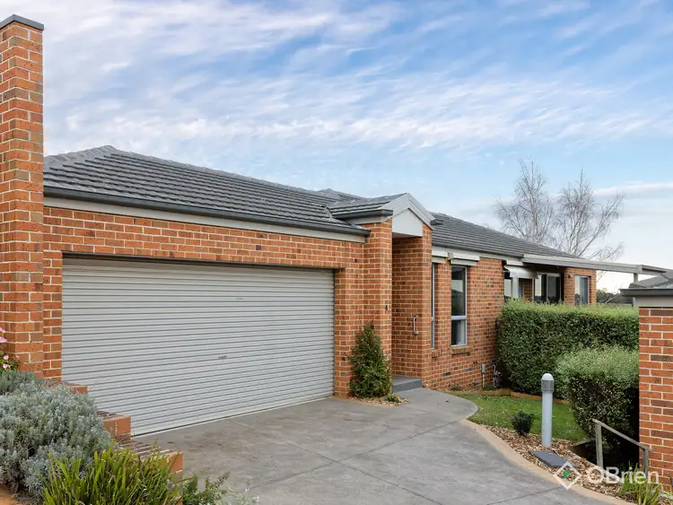 4/14 Janine Court, Drouin VIC 3818