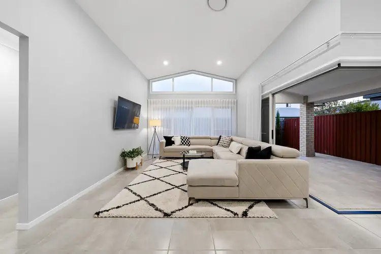 Sixth view of Homely house listing, 8 Kite Close, Pallara QLD 4110