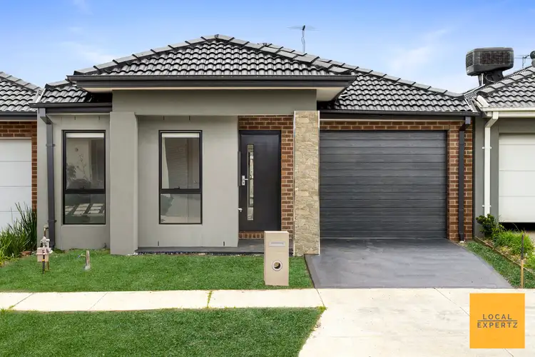 5 Akram Way, Rockbank VIC 3335