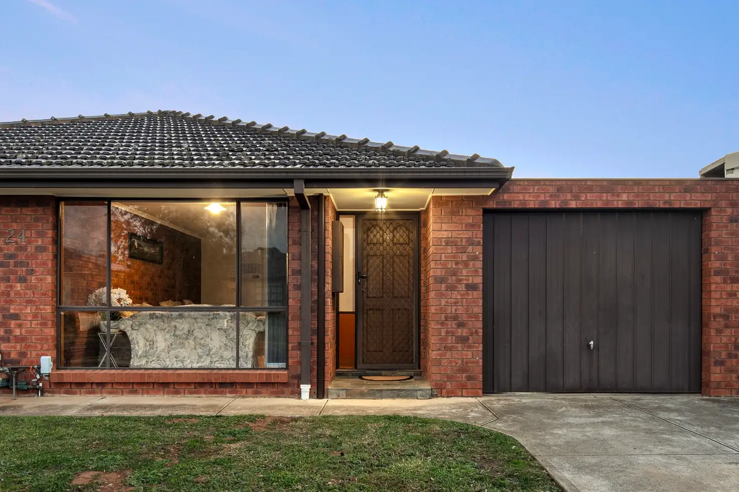 Main view of Homely unit listing, 2/24 Nangiloc Crescent, Werribee VIC 3030