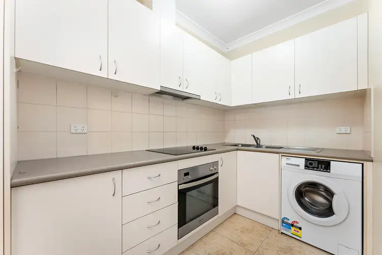 2/99 Hopewood Crescent, Fairy Meadow NSW 2519