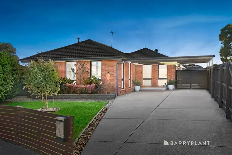 8 Fraser Close, Mill Park VIC 3082
