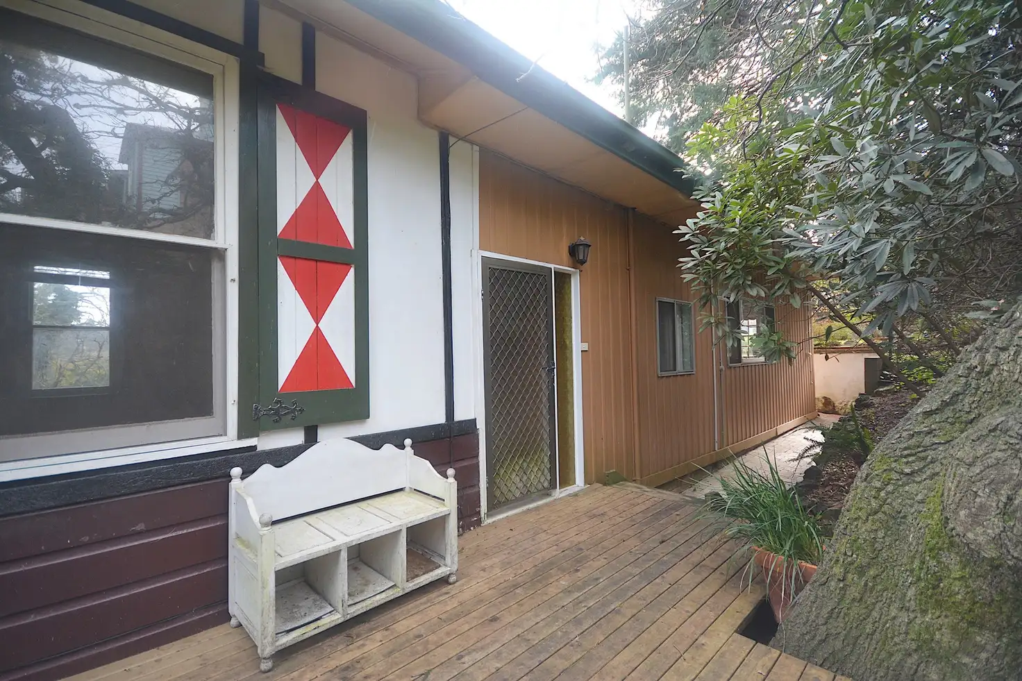 Main view of Homely unit listing, 2/15 Waratah Street, Katoomba NSW 2780