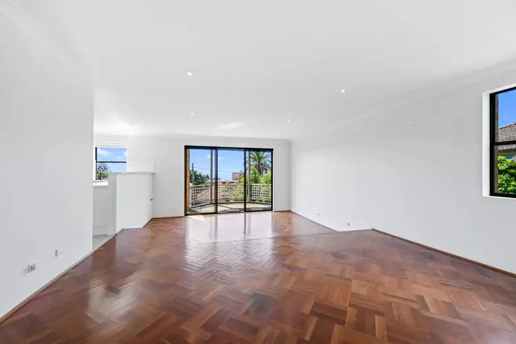 5/4-8 Edgecumbe Avenue, Coogee NSW 2034