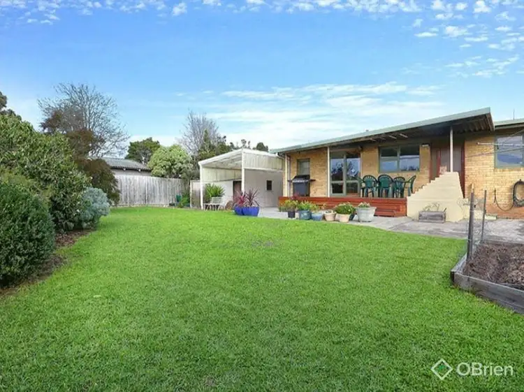 5 Melva Court, Frankston VIC 3199