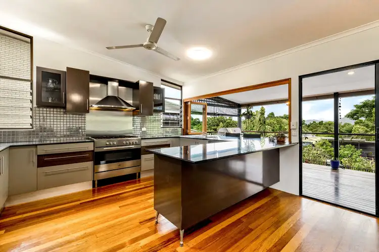 37 Hutchinson Street, Edge Hill QLD 4870