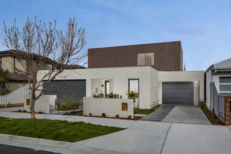 53a Roland Avenue, Strathmore VIC 3041