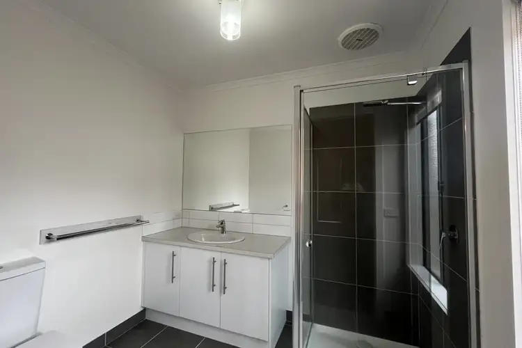 Fifth view of Homely townhouse listing, 3/7 Yeats Street, Castlemaine VIC 3450
