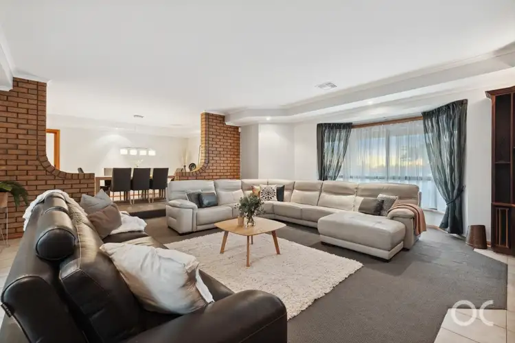 Fifth view of Homely house listing, 2 Harbury Court, Onkaparinga Hills SA 5163