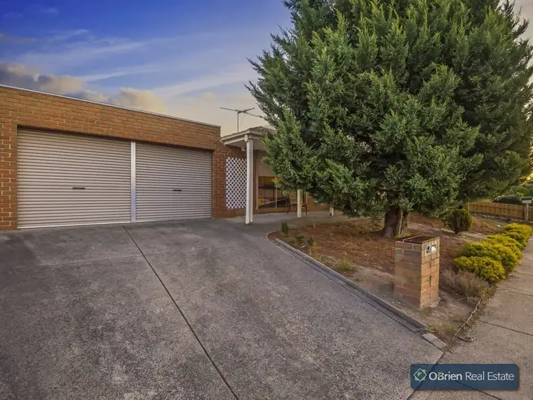30 General Joshua Drive, Hampton Park VIC 3976