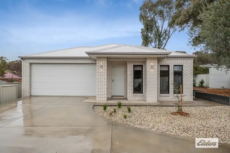 5a Anita Court, Kangaroo Flat VIC 3555