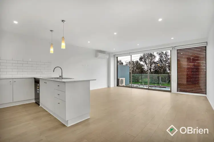 Main view of Homely unit listing, 102/211 Nepean Highway, Seaford VIC 3198