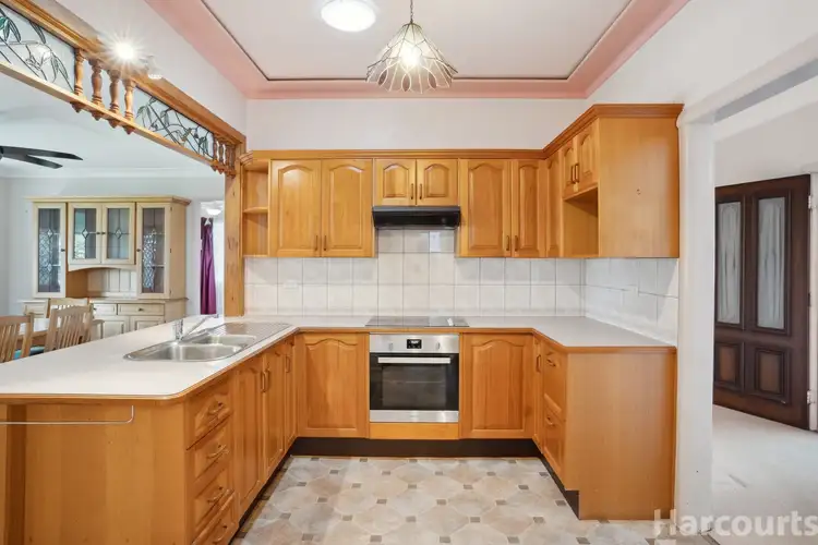 6 Elrington Avenue, West Kempsey NSW 2440