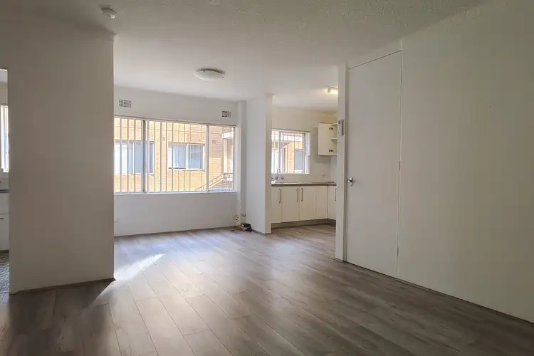 6/42 West Parade