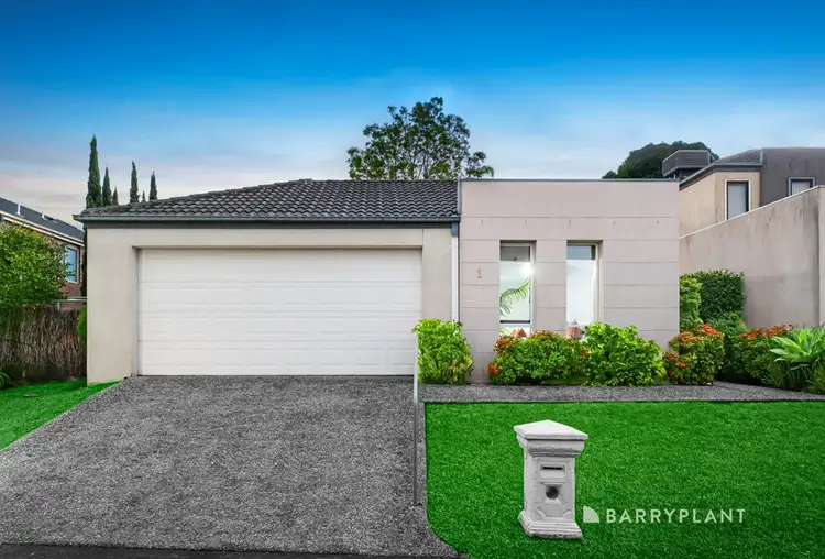 1 Sovereign Manors Crescent, Rowville VIC 3178
