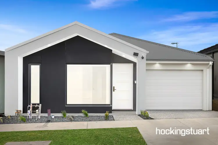 15 Peach Street, Craigieburn VIC 3064