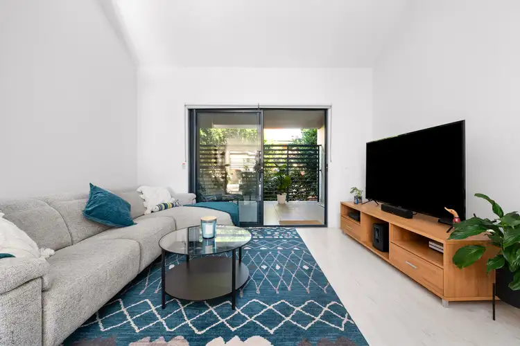 Fourth view of Homely townhouse listing, 4/255 Cavendish Road, Coorparoo QLD 4151
