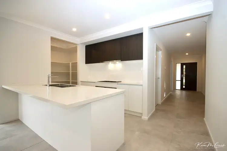 Fifth view of Homely house listing, 10 Vantage Rise, Warragul VIC 3820