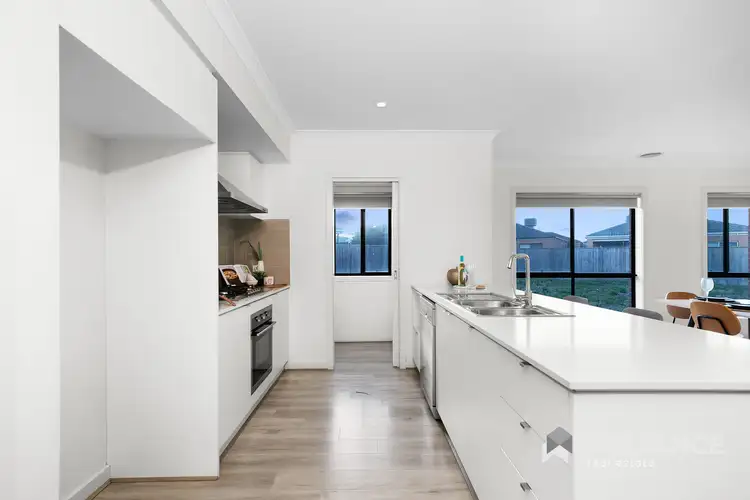 Sixth view of Homely house listing, 7 Buckland Circuit, Werribee VIC 3030