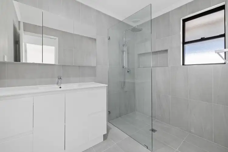 6/16 Benghazi Street, Bossley Park NSW 2176