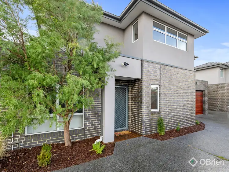 Main view of Homely townhouse listing, 2/10 Eulinga Avenue, Aspendale VIC 3195