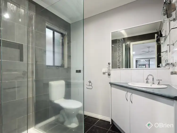 Fifth view of Homely house listing, 3 Hatfield Drive, Drouin VIC 3818