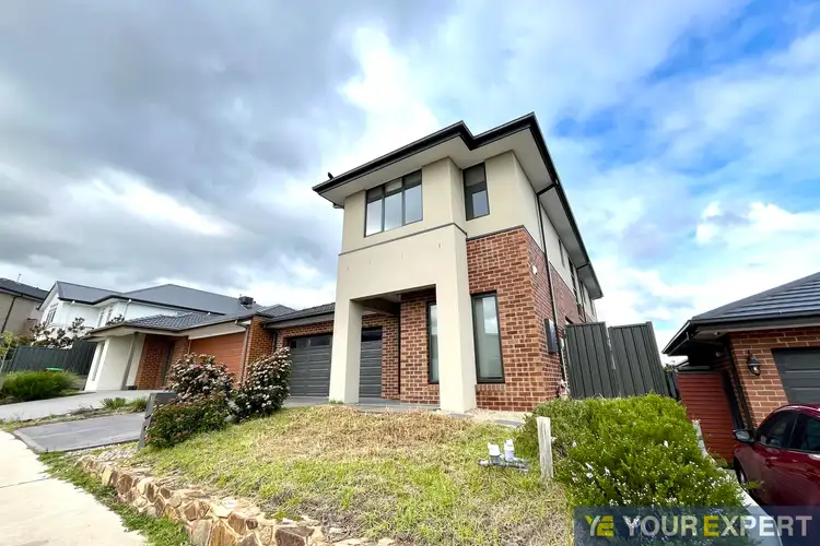 19 Lexington Parade, Berwick VIC 3806