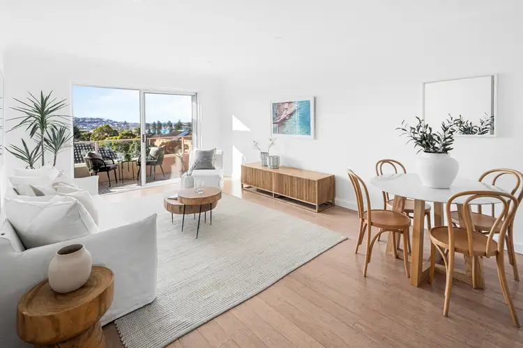 Main view of Homely unit listing, 5/52 Cassia Street, Dee Why NSW 2099