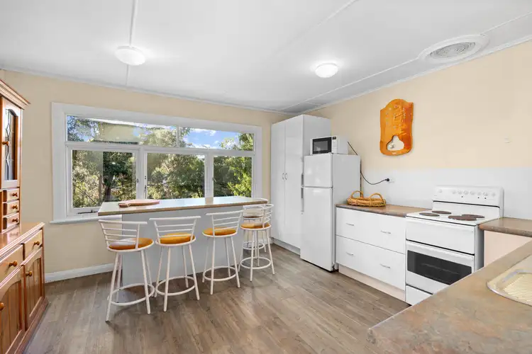 64 Channel Highway, Taroona TAS 7053