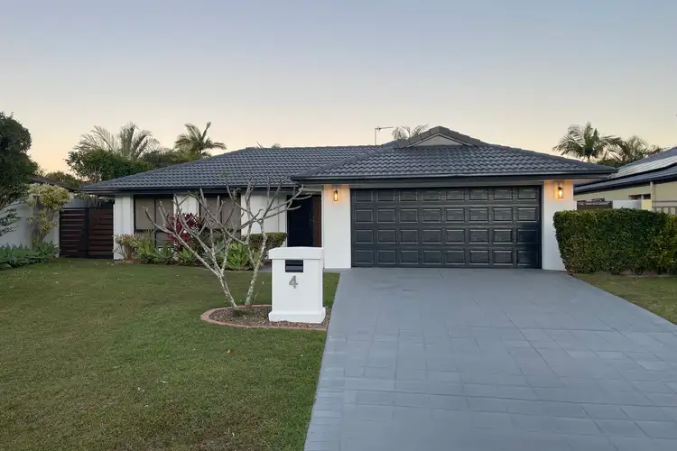 4 Kettlewell Chase, Arundel QLD 4214