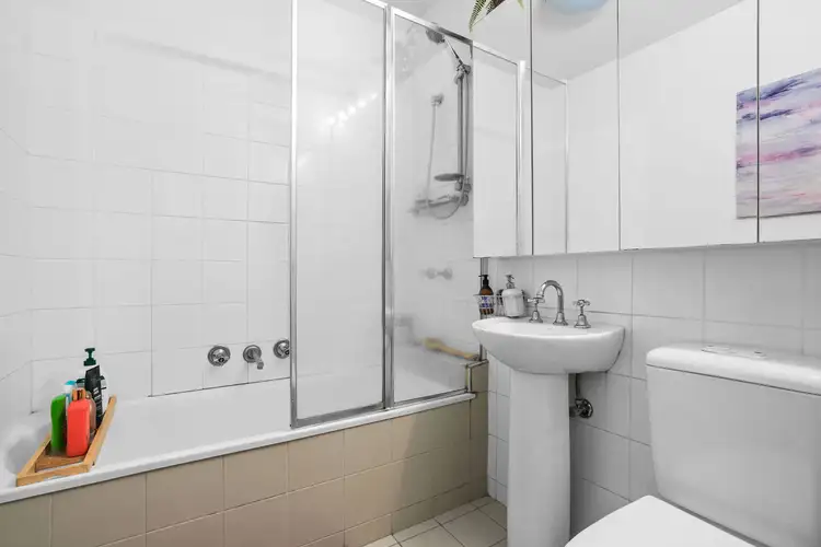 Fourth view of Homely apartment listing, 33/1 Greenfield Drive, Clayton VIC 3168