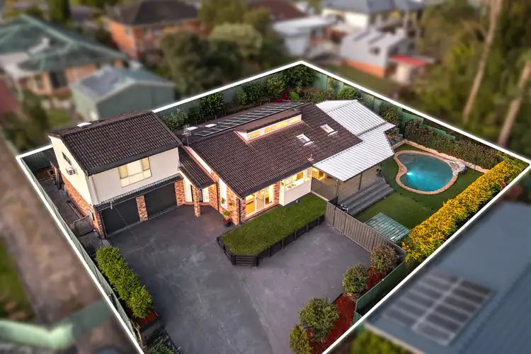 19 Adnamira Close, Wyoming NSW 2250