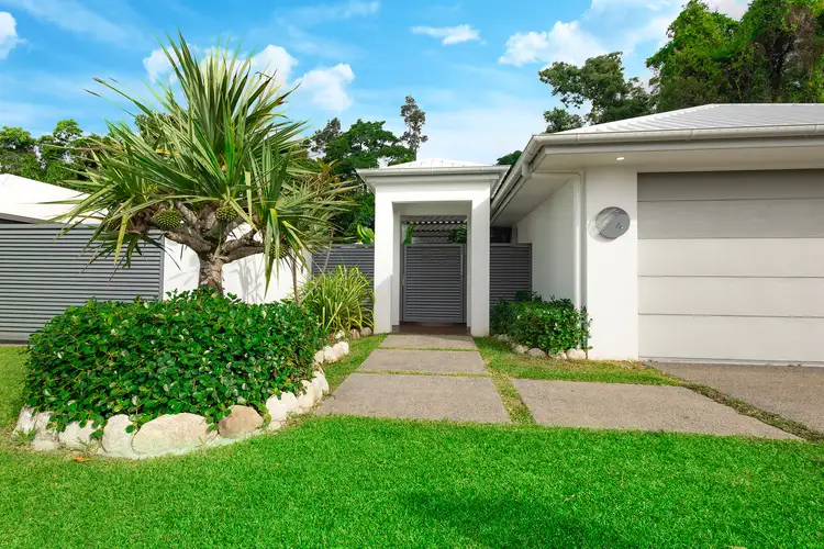 4 Hideaway Close, Palm Cove QLD 4879