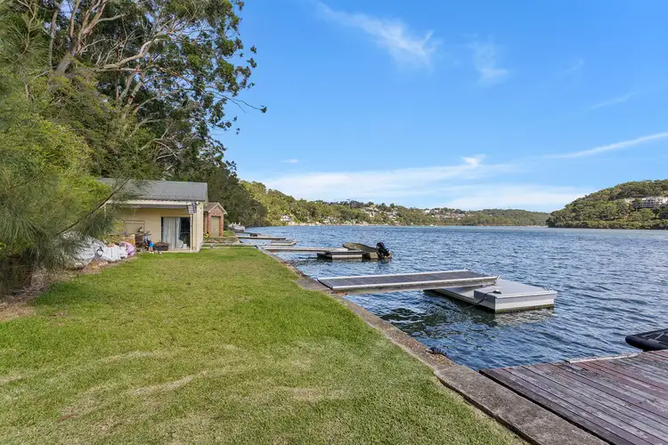 27 Cranbrook Place, Illawong NSW 2234