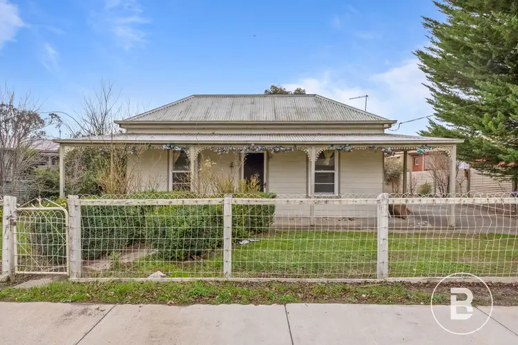 10 Neill Street, Beaufort VIC 3373