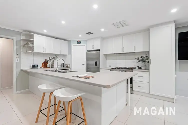 Second view of Homely house listing, 7 Heylen Court, Hackham SA 5163