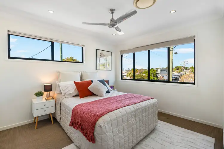 3/16-18 Turpin Road, Labrador QLD 4215