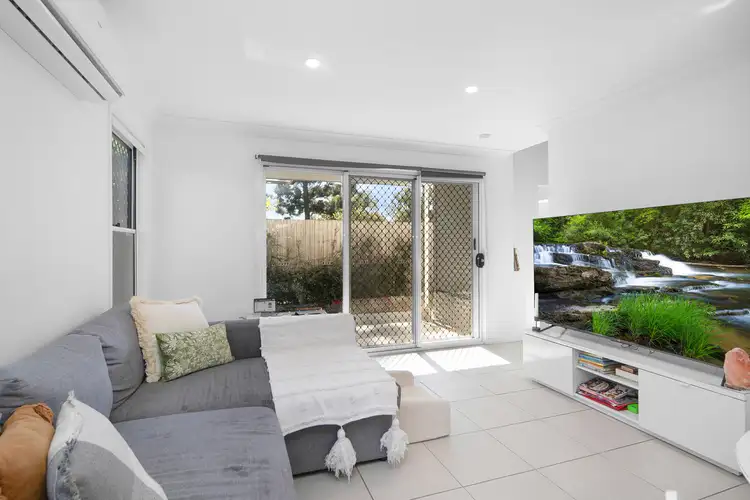 8/22 Alexandra Street, Booval QLD 4304