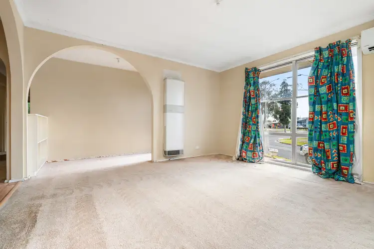 Fifth view of Homely house listing, 8 Melrose Drive, Wodonga VIC 3690