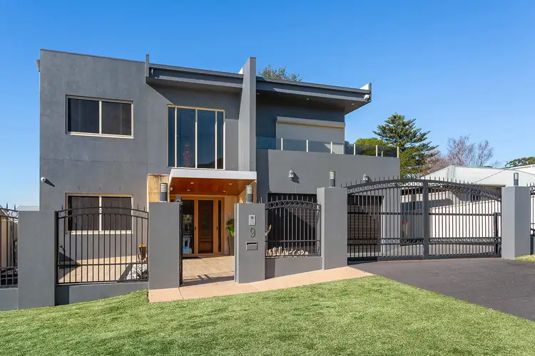 9 McMahon Street, Fairy Meadow NSW 2519