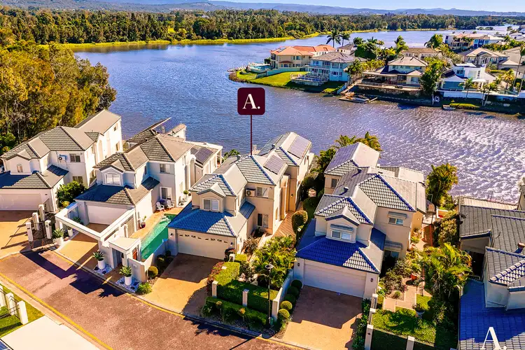 5 Sternway Place, Clear Island Waters QLD 4226