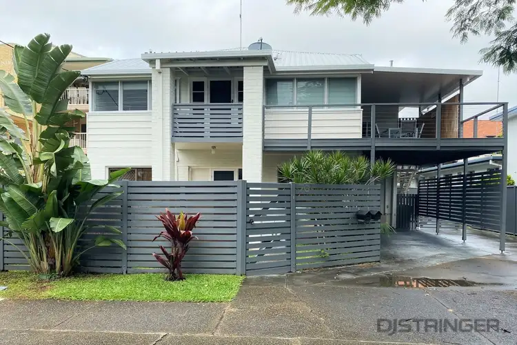 2/70 Stapylton Street, Coolangatta QLD 4225