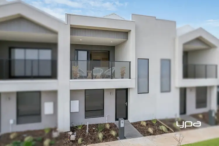 13 Amazing Boulevard, Fraser Rise VIC 3336
