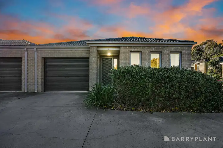 5/30 Sir Thomas Drive, Pakenham VIC 3810