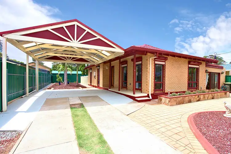 8 Reynold Street, Morphett Vale SA 5162