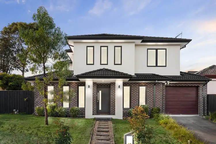 8A Hayfield Road