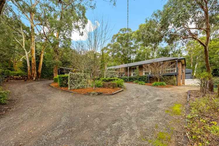 28 Mabel Crescent, Mount Macedon VIC 3441