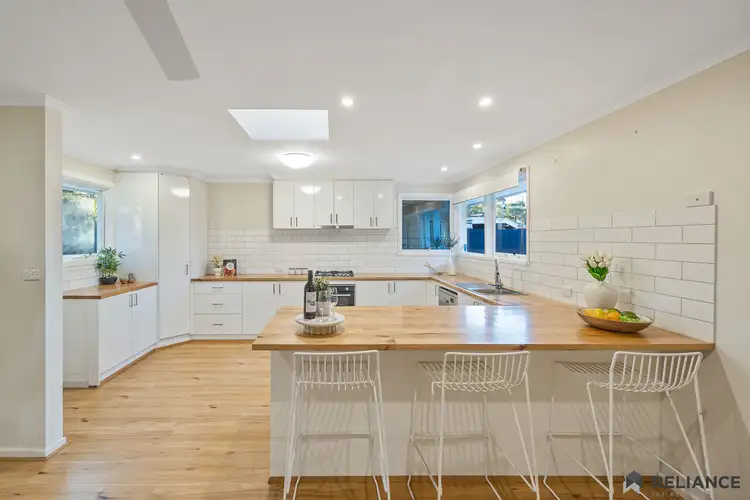 Fifth view of Homely house listing, 3 Crosbie Court, Sunbury VIC 3429