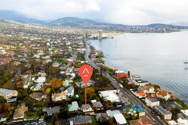 3 Lipscombe Avenue, Sandy Bay TAS 7005