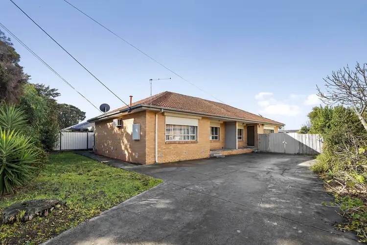 44 Ford Avenue, Sunshine North VIC 3020